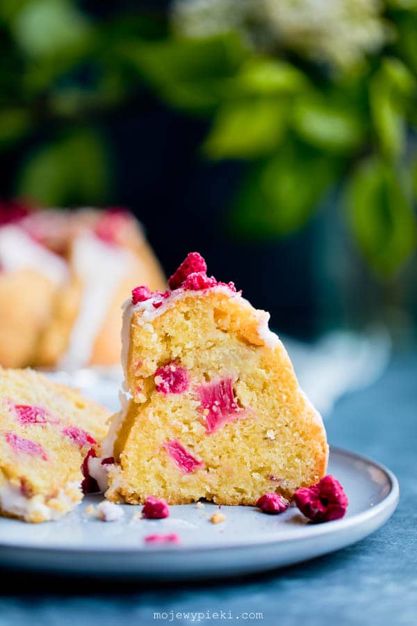 Lemon-rhubarb olive oil bundt cake