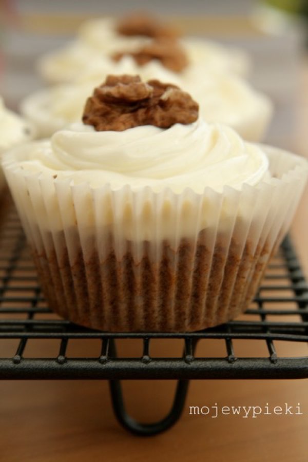 cupcakes_orzechowe_10 Babeczki orzechowe z serkiem kremowym