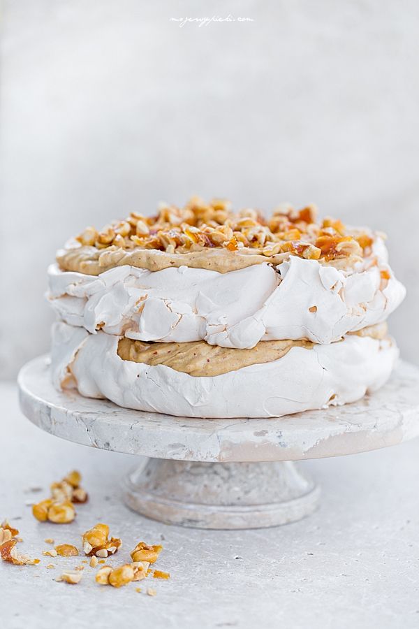 Fistaszkowy_tort_bezowy_1 Fistaszkowy tort bezowy