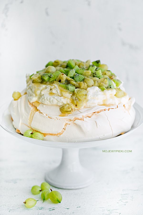 Pavlova_z_agrestem_i_kiwi_1 Pavlova z agrestem i kiwi