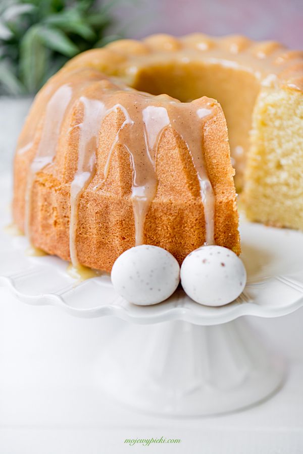 Vanilla bundt cake with white chocolate glaze Moje Wypieki