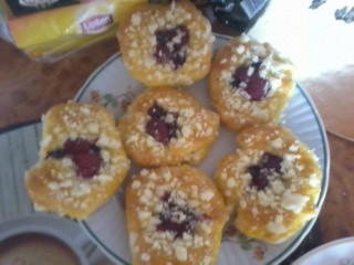 drozdzoweczki-z-owocami_1436613105 Drożdżóweczki z owocami