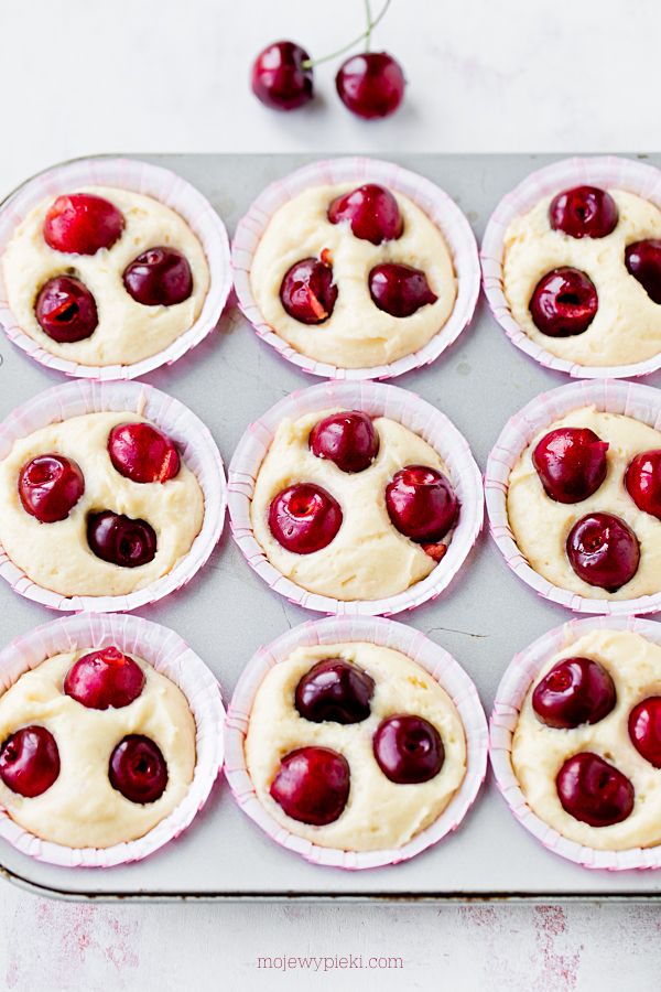 muffiny z czereśniami muffiny z czereśniami