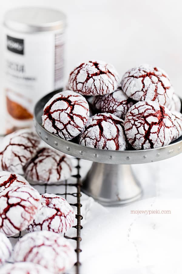 Popękane ciasteczka Red Velvet Popękane ciasteczka Red Velvet